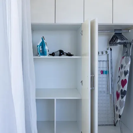 Tyris - 1 Bedroom & Balcony In Larnaca